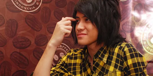 Kevin Aprilio, Putuskan Cewek Demi Vierra?