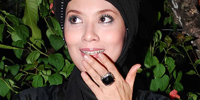 Gagal MLM, Elma Theana Buka Butik Sendiri