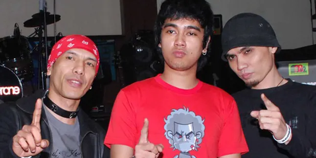 Hindari Pembajakan, Album Numberone Dikemas Sederhana