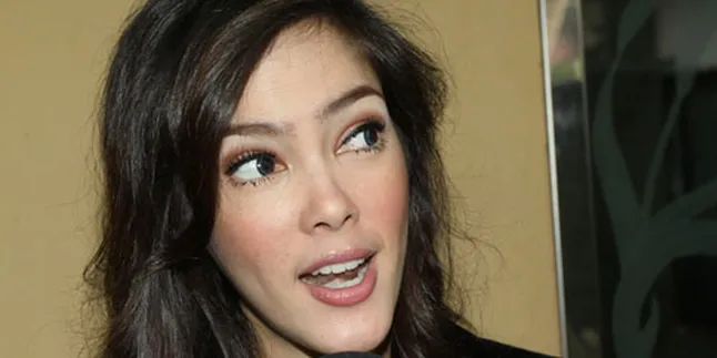 Cathy Sharon Tak Masalah Berperan di Film 'Slasher'