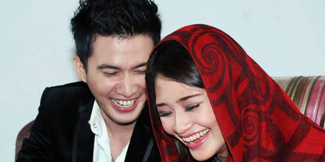 Serius Dengan Nova, Mandala Shoji Berikan Cincin