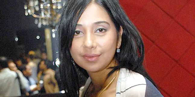 Ayu Azhari Dianggap Hanya Cari Sensasi