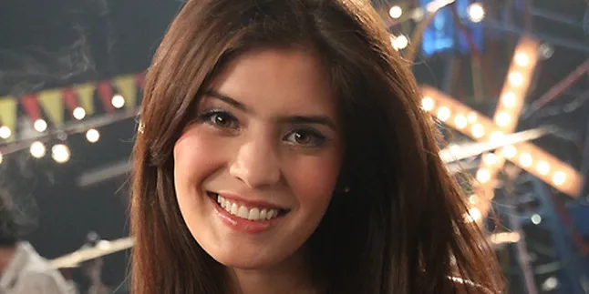 Nyaman, Carissa Putri Pilih Alphard Vellfire