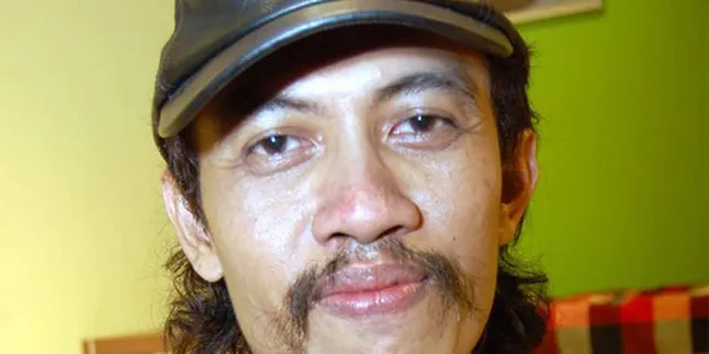 Agus Dhukun Berburu Suku Cadang Asli Jeep Willys