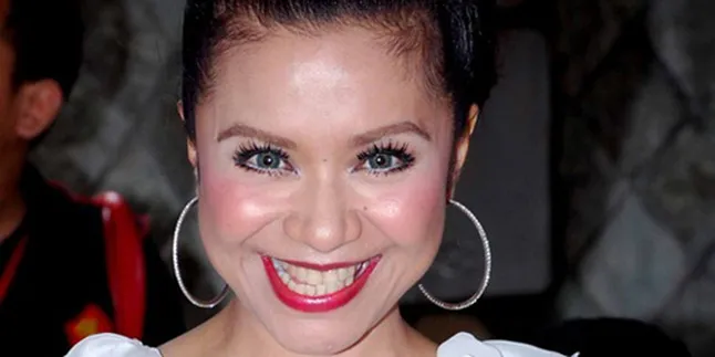 Tandai 25 Tahun, Ruth Sahanaya Bakal Konser Tunggal