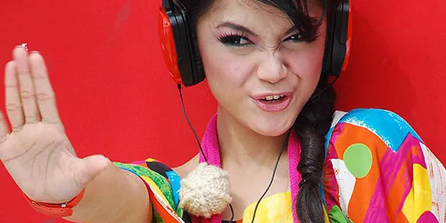 Sheza Idris Minta Bantuan Pawang Hujan