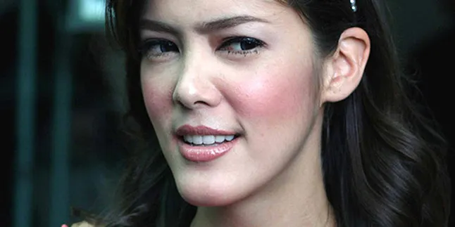 Takut Dibobol, Cathy Sharon Tunda Cairkan Cek