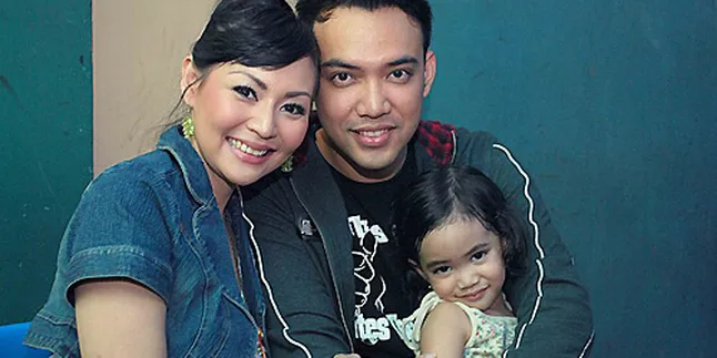 Ultah Ke-28, Sandy Tumiwa 'Dibalas' Tessa