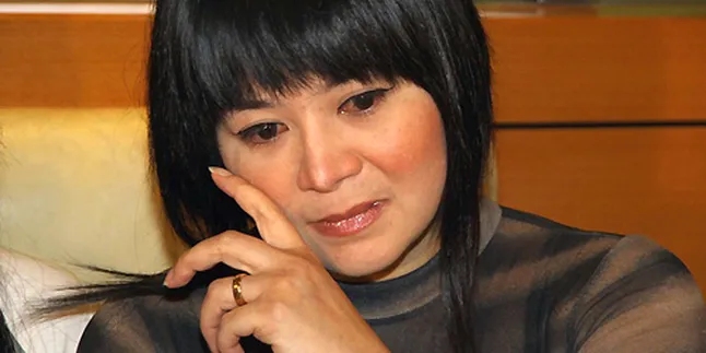 Annisa Bahar Support Juwita Dari Belakang