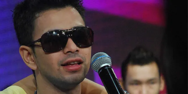 Ditanya Soal Putus, Raffi Ahmad Kabur Naik Ojek