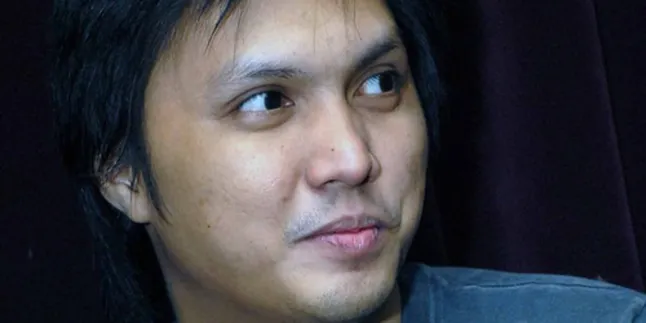 Icha Tak Masalah Berkarya di Luar Jikustik