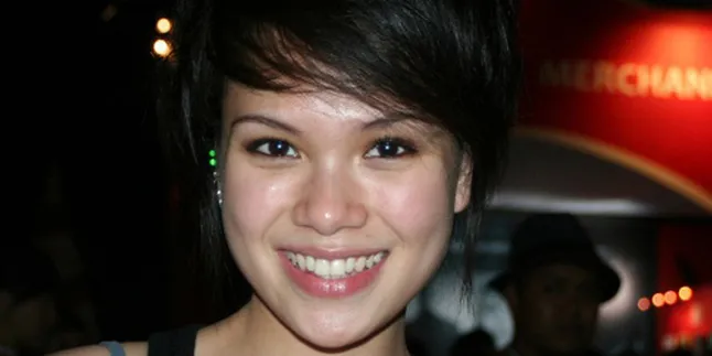 Chevrina Anayang Cari Cowok Pakai Hati