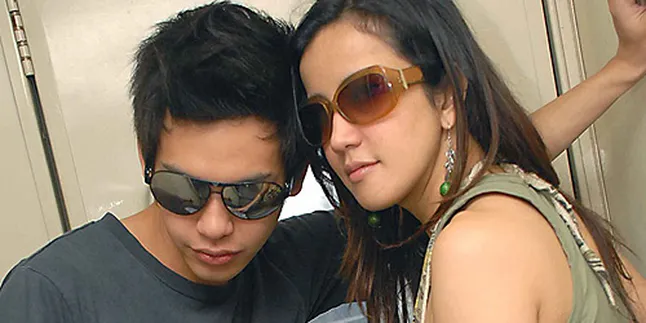 Andi Soraya: Dekat Ferly Bawaannya Striptease Melulu!