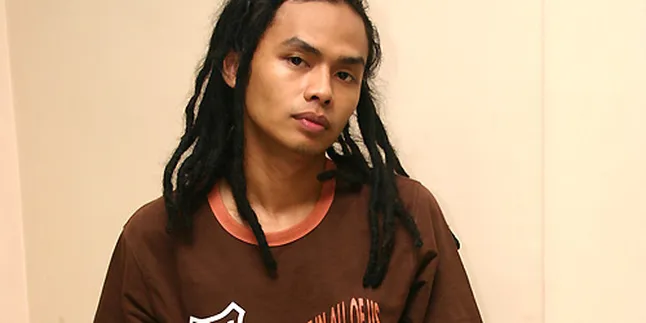 Pelawak Wendy 'Cagur' Menikah April 2010