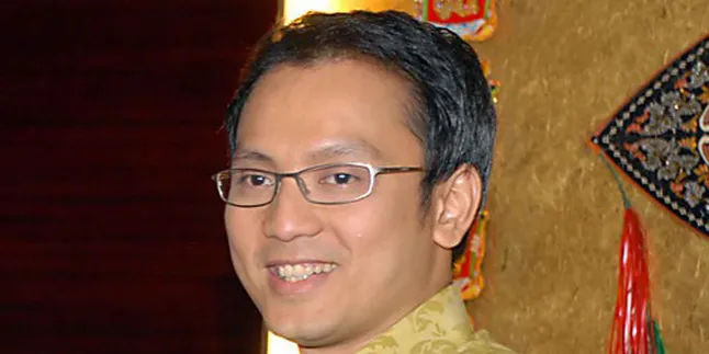 Charles Bonar Sirait dan Keluarga Periksa Darah Secara Teratur