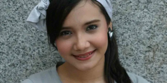 Zaskia Sungkar, Sementara Pilih Menjomblo