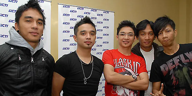 Ungu Ubah Imej Jadi Grup Band Wedding