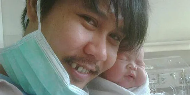 Nirina Zubir - Ernest Cokelat Dianugerahi Putri Pertama