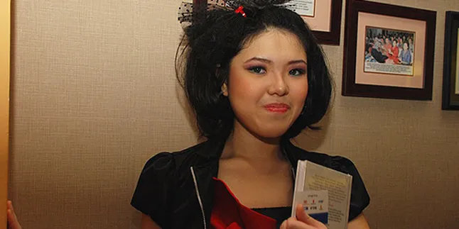 Tina Toon Pilih Imlek Ketimbang Valentine