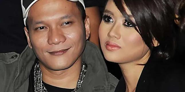 Iwa K Menyesuaikan Diri Dengan 'Cengkok' Istri