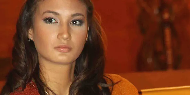 Nadine Chandrawinata Kaget Dengar Bom Nelayan