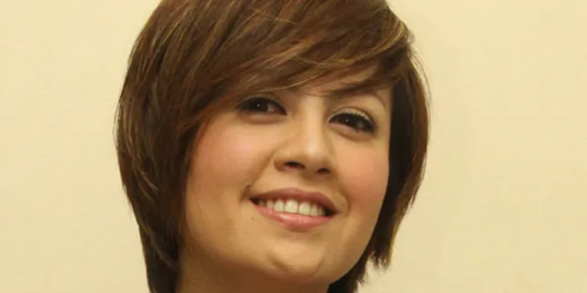 Chintya Lamusu Potong Rambut Demi Kenyamanan