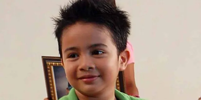 Ultah ke-9, Umay Shahab Dapat Triple Platinum