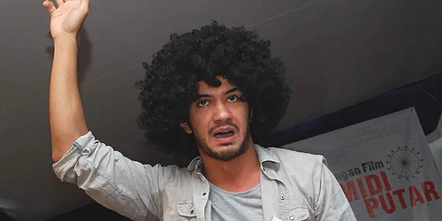 Hobi Puisi, Reza Rahadian Ingin Bikin Biografi