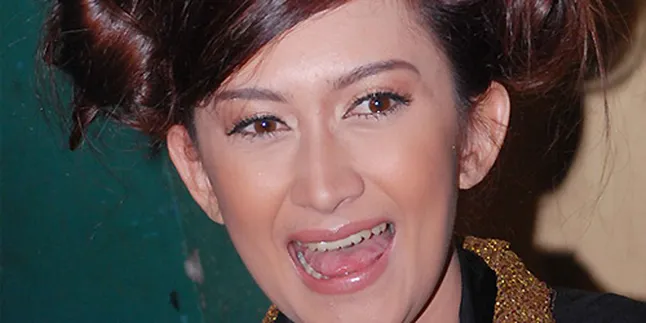 Terkendala Kontrak Bikin Nafa Urbach Tunda Momongan