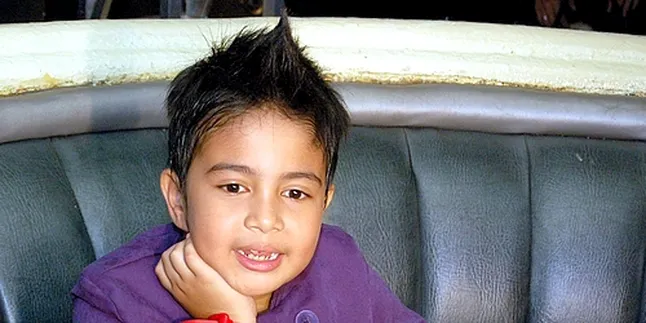 Umay Shahab Lebih Suka Kick Boxing Ketimbang Bola