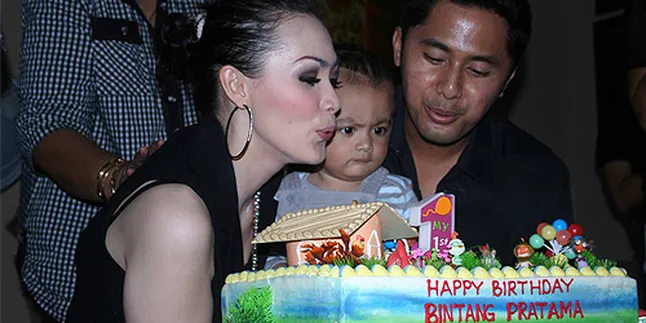 Christy Jusung 'Pecah Telur' Buat Anak Pertama