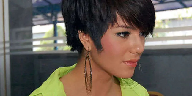 Kontraksi, Sheila Marcia Tak Mau Diwawancarai