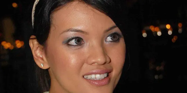 Farah Quinn Khawatirkan Anaknya