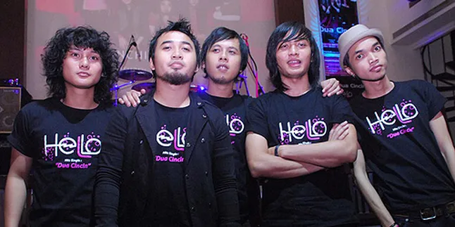 Saling Ejek, Resep Awet Hello Band