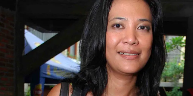 Oppie Dedikasikan Album Barunya Untuk Wanita Indonesia