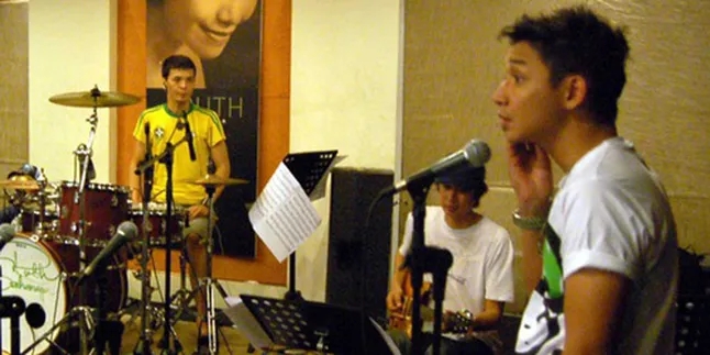 Pasha Ungu Kesulitan Bawakan Lagu Lawas