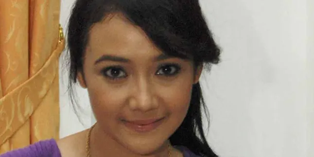 Rheina Ipeh Kembali ke Dunia Akting