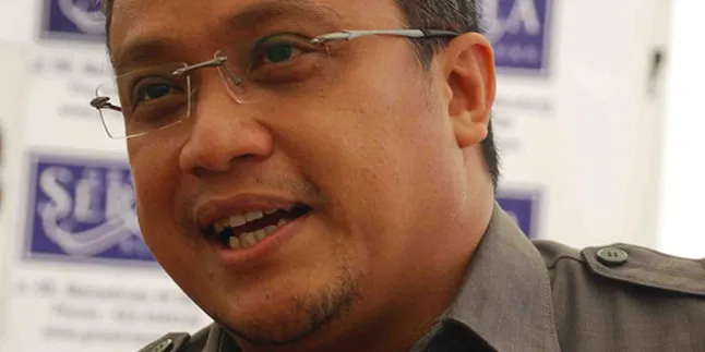 Dede Yusuf Himbau Para Artis Tak Lupa Kampung Halaman