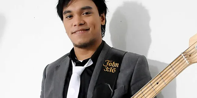 Barry Likumahuwa Hibur Makassar Dengan Jazz