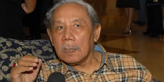 Hujan dan Petir Ikut 'Mengantar' Kang Ebet