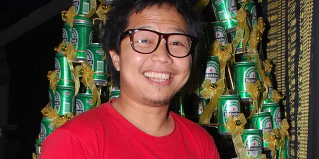 Sandy Sandhoro, 'Lets Say Love' Bareng Glenn Fredly