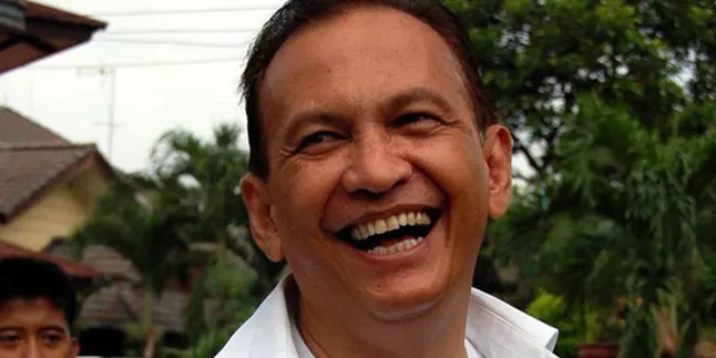 Roy Marten Berencana Terbitkan Memoar