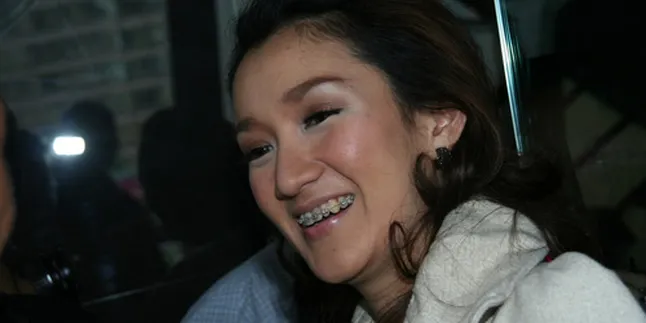 SHE Sambut Hari Kartini Dengan Mini Konser