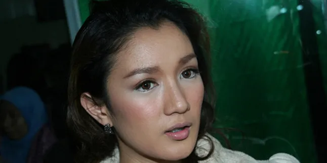 Melly SHE Prihatin Banjir di Kota Bandung