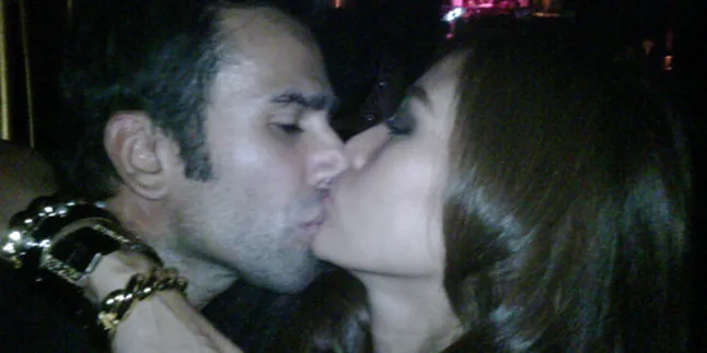 Jeremy Thomas Bantah Gosip Dengan Ciuman