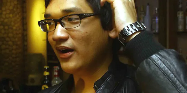 Terbawa Suasana, Afgan Cium Tangan Olivia Lubis