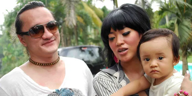 Ina Kamarie Siap Kembali ke Dunia Tarik Suara