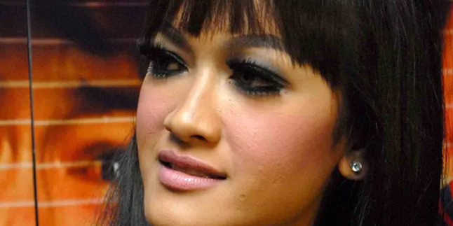 Julia Perez: Saya Siap Tinggalkan Entertainment