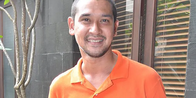 Abi Yapto Ucapkan Selamat Untuk Dian Sastro