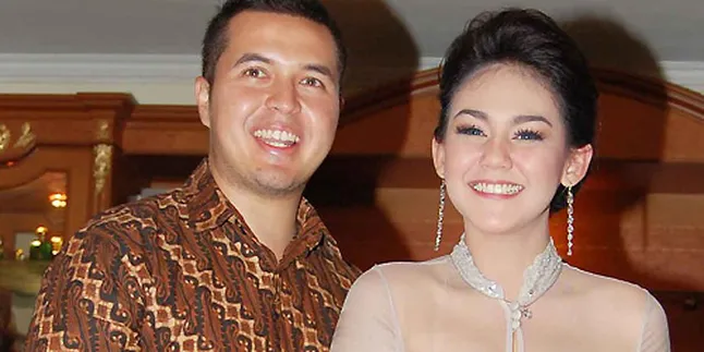Sissy Priscillia - Rifat Sungkar Pilih Pernikahan Adat Bali?